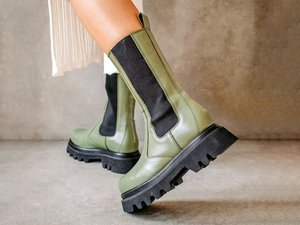 CALZADO-ZAPATO-MUJER-BOTINETA-BAJA-LISA-CHUNKY-FOOTWEAR-SHOES-BOOTS-WOMAN-SERMA-all-rounder-dusty-olive-ankle-bo.jpg