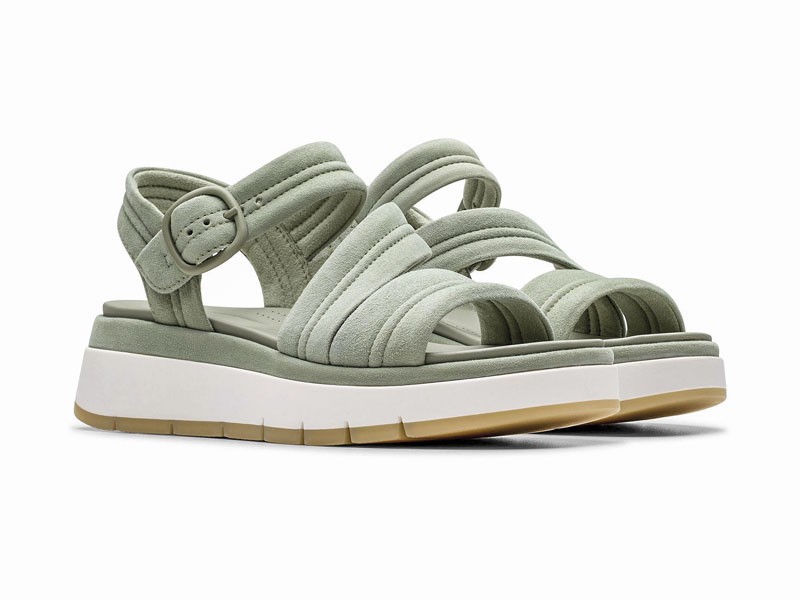 Flat sandals