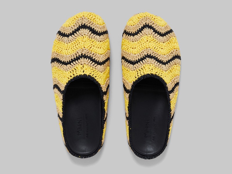 FOTO-4.-MARNI.jpg Summer 23/24 Previews. Exclusive multicolored crochet raffia for new MARNI models