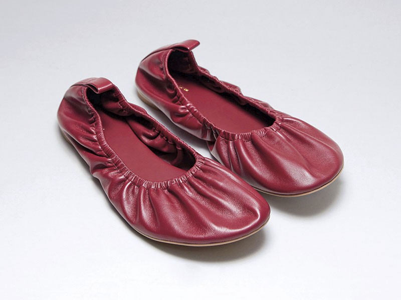 Flat shoes