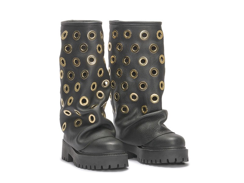 They are taking Europe by storm! The slouchy boots boom