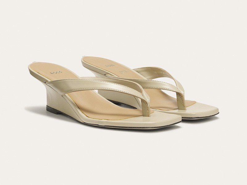 OJOTAS ALTAS CALZADO MUJER TENDENCIA PRIMAVERA VERNAO 2026 2027 SERMA 157hbeu50563368_275_200.jpg Ojotas altas elevan tiras mínimas con tacos precisos