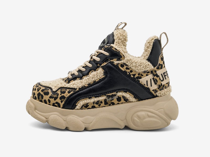 Urban chunky sneakers with high-volume soles and sport aesthetics