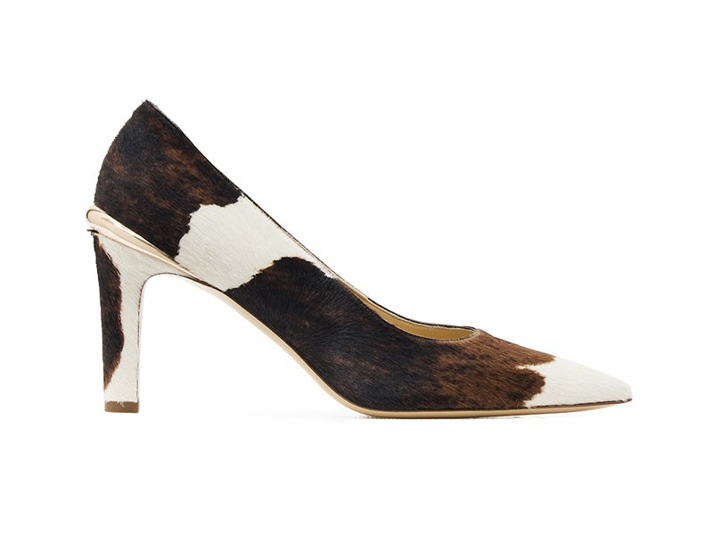 Closed high-heeled shoes