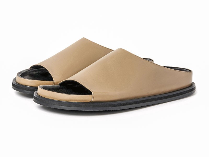 Flat Slides / Sandals