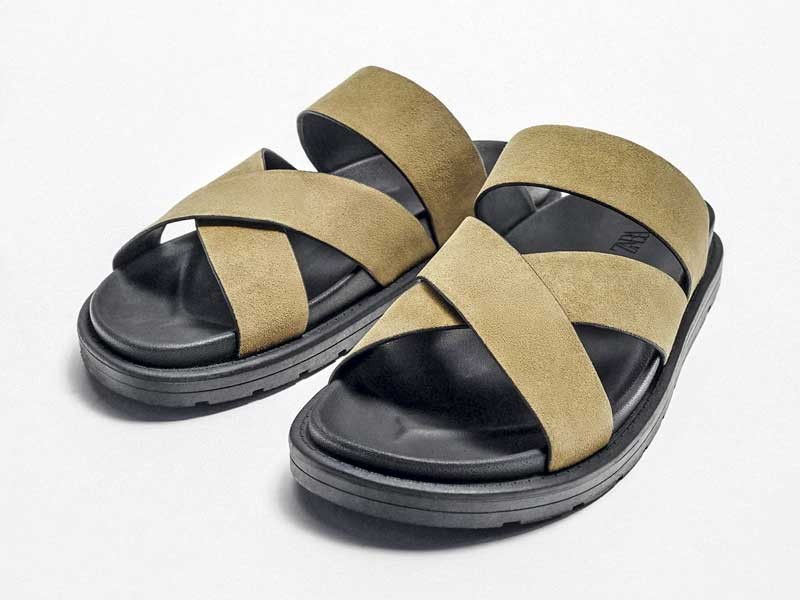 Classic sandals: Renewal on traditional models