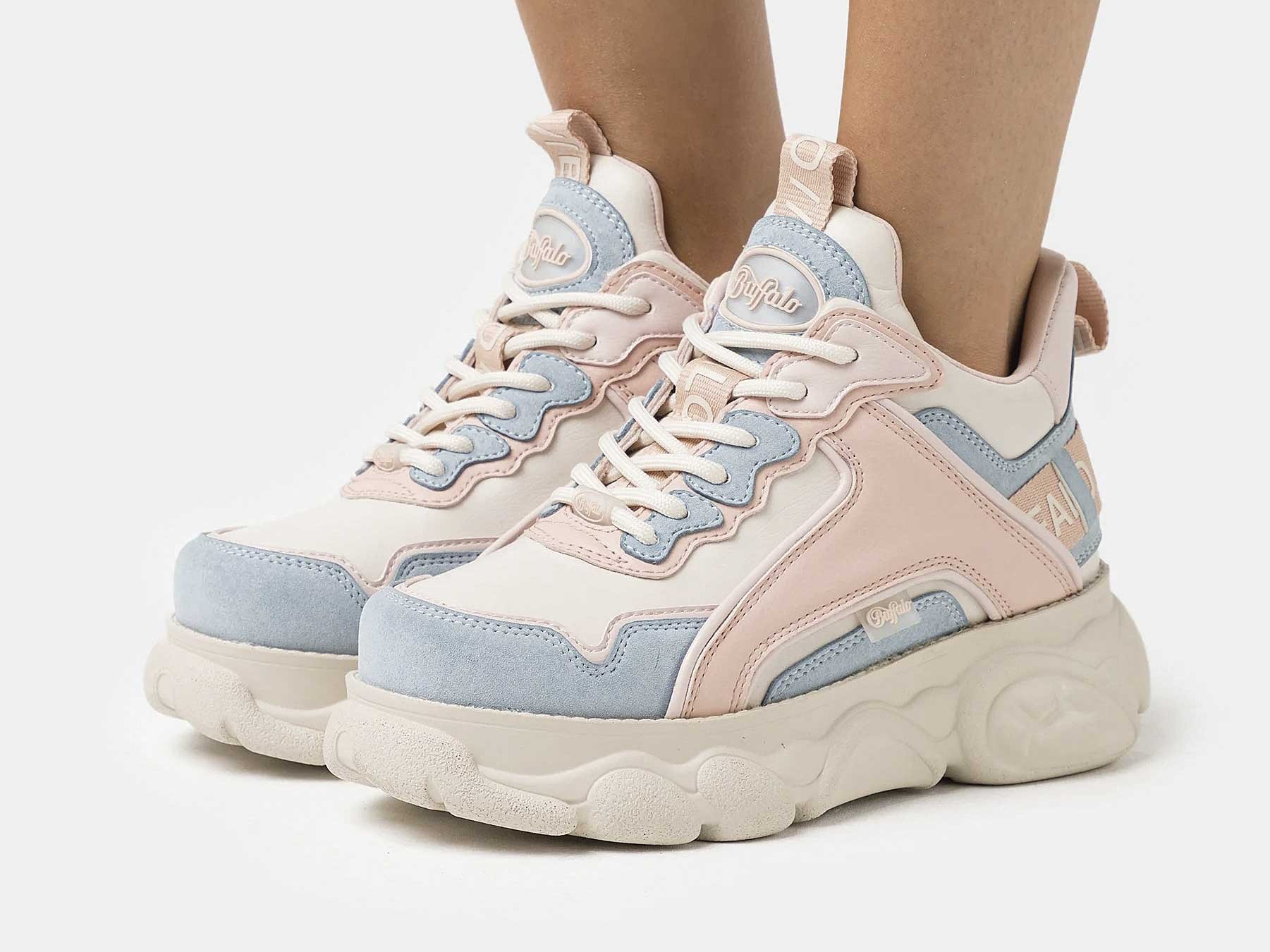 Chunky sneakers