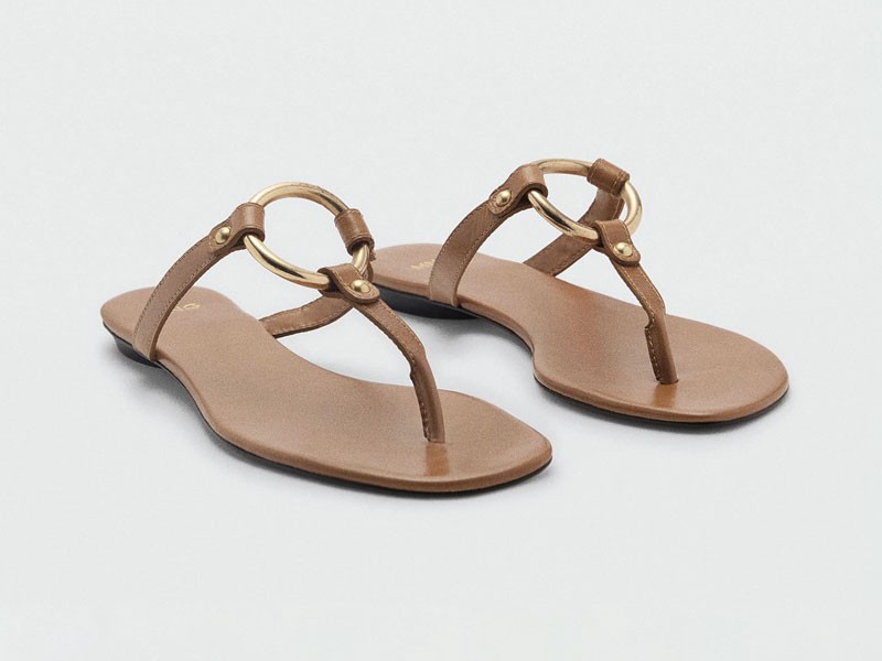 Flip-flops: minimal delicacy