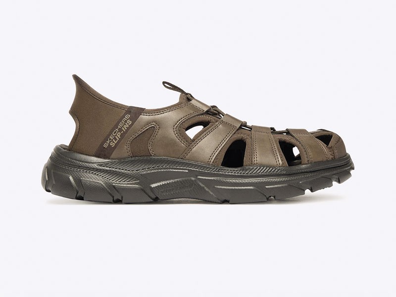 Men’s sandals combine straps, openwork and substantial soles
