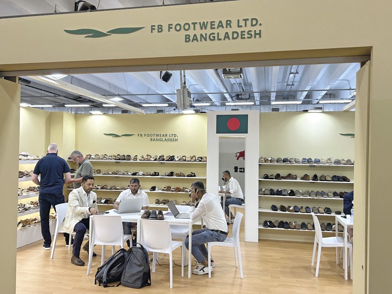 EXPO RIVA SCHUH established itself as the largest global meeting point for footwear and manufactured goods