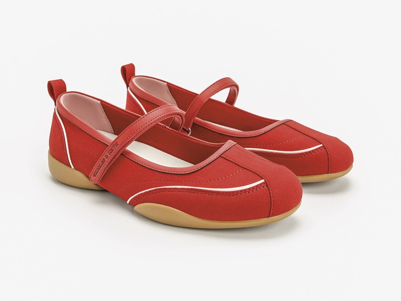 Fastening systems diversify women's sneakerinas