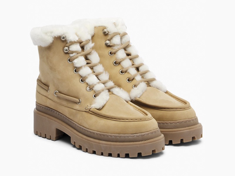 Botinetas bajas acordonadas