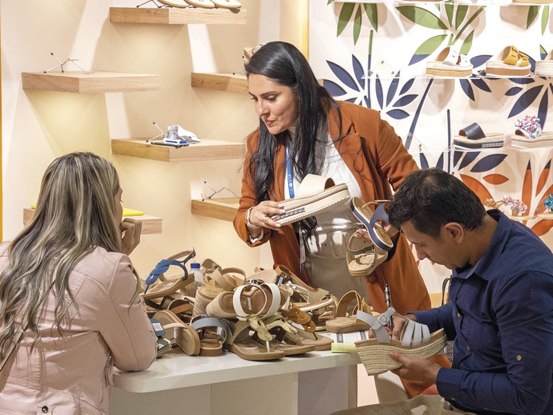 Con un buen volumen de negocios, la feria dejó satisfechos a expositores y compradores.