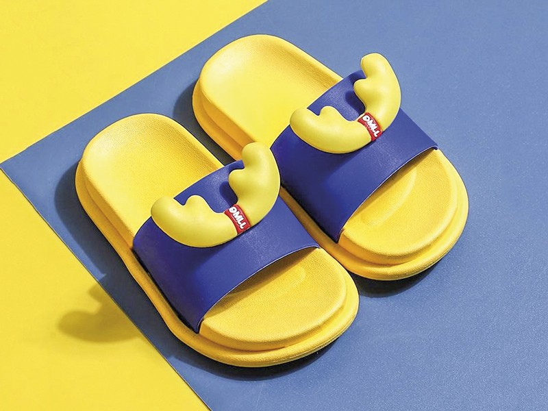 Open models: Captivating colors