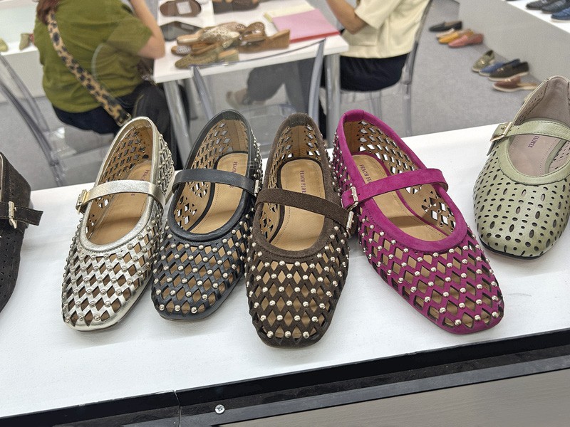 EXPO RIVA SCHUH se consolidó como el mayor encuentro global del calzado y manufacturas