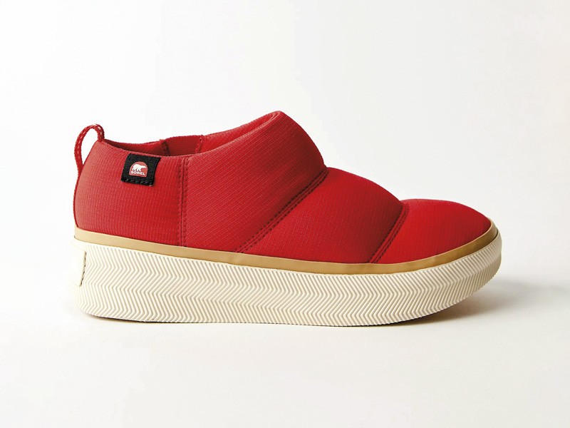 Puffer booties expand volume on the upper