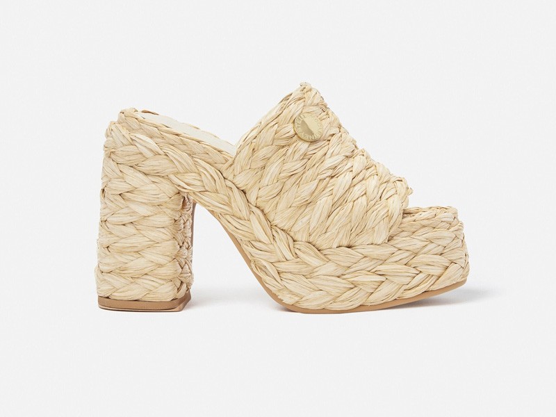 Raffia: material chosen by STELLA McCARTNEY