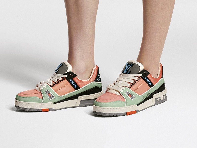 Sneakers Clásicas: Confort + Moda
