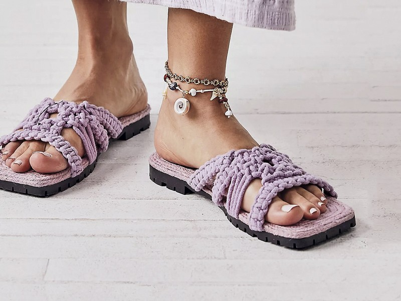 Chanclas / Sandalias bajas