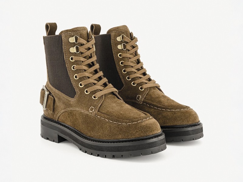 Men’s urban ankle boots in suede with chunky sole volume