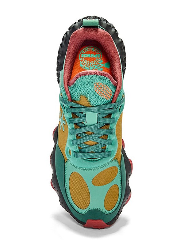 TENDENCIAS SNEAKERS SUELAS SPUNGE TECNOLOGIA CALZADO FOTO-7.jpg Las novedosas suelas “agujereadas” de Salehe Bembury