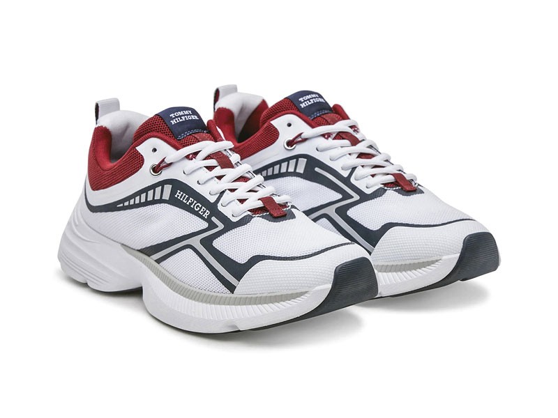 Chunky sneakers