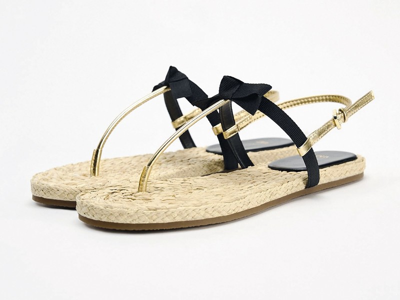 Flat Slides / Flip-Flops 