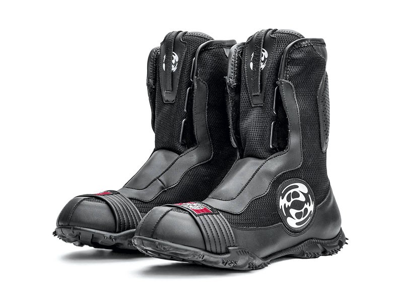 Boots / booties: reworked styles