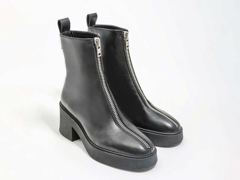 BOTAS BOTINETAS ALTAS LISAS MUJER TENDENCIA OTOÑO INVIERNO 2026 CALZADO SERMA156 252BZ0608_10000_D_4.jpg High-ankle booties with platforms and clean lines