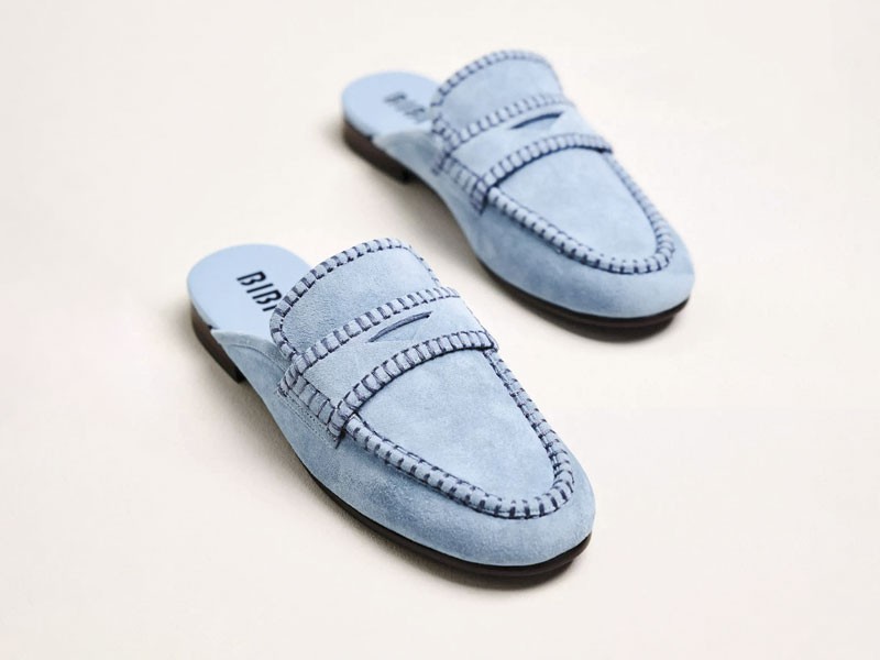 MULER MUJER CALZADO TENDENCIA PRIMAVERA VERNAO 2026 2027 SERMA167106721103_045_b2.jpg Loafer-style mules activate bows, buckles and textures