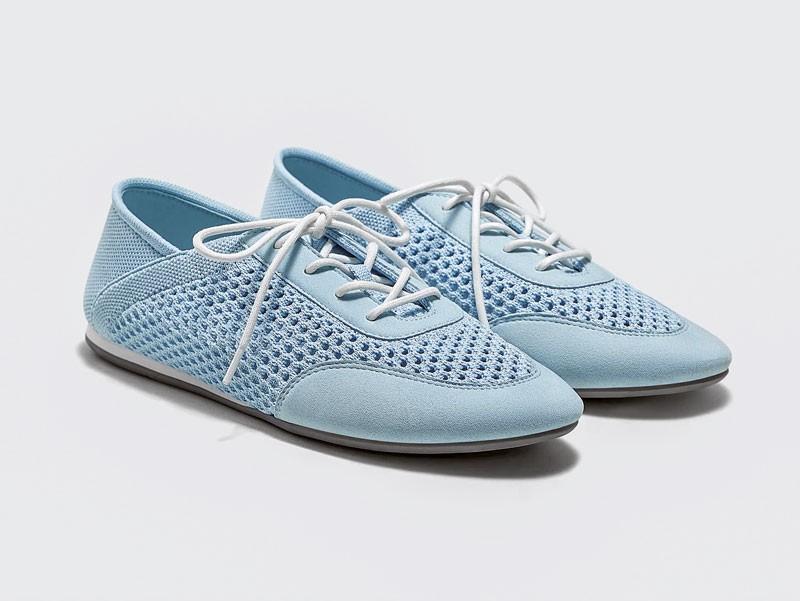 SNEAKERS CLASICAS MUJER CALZADO TENDENCIA PRIMAVERA VERNAO 2026 2027 SERMA1671740734571-c25ca408-3763-440b-adc9-23a89506b2e4.jpg Slim sneakers refine profiles through low soles