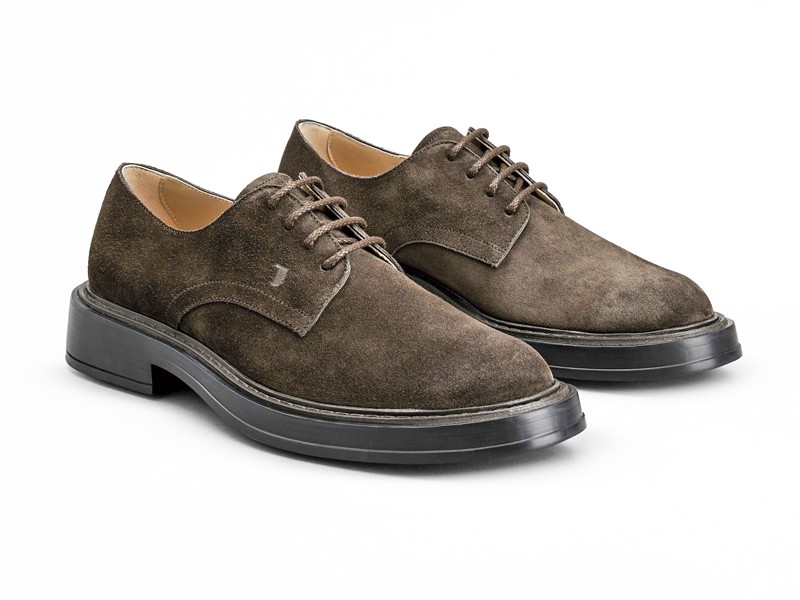 Lace-up dress shoes
