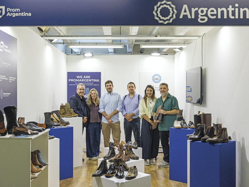 EXPO RIVA SCHUH se consolidó como el mayor encuentro global del calzado y manufacturas