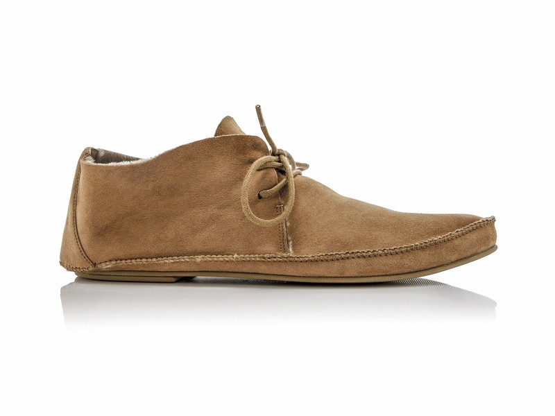 Men’s sport lace-up footwear in tan and leather tones
