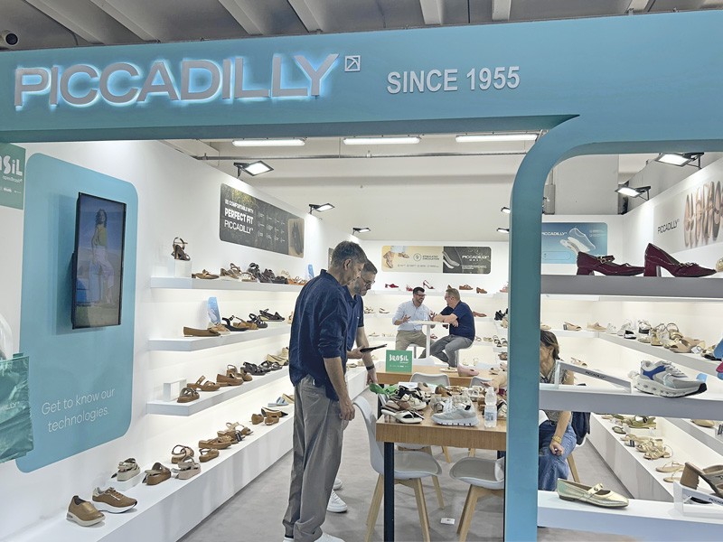 EXPO RIVA SCHUH se consolidó como el mayor encuentro global del calzado y manufacturas