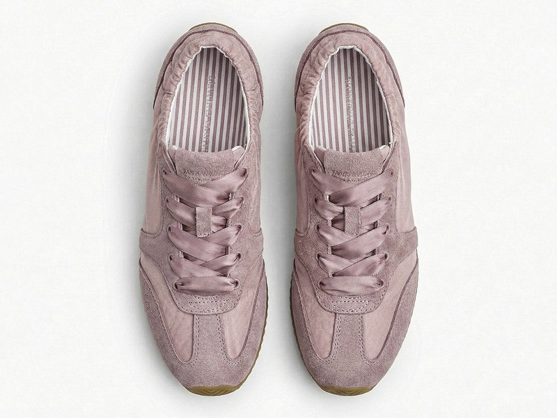 Retro futsal-inspired footwear as urban sneakers