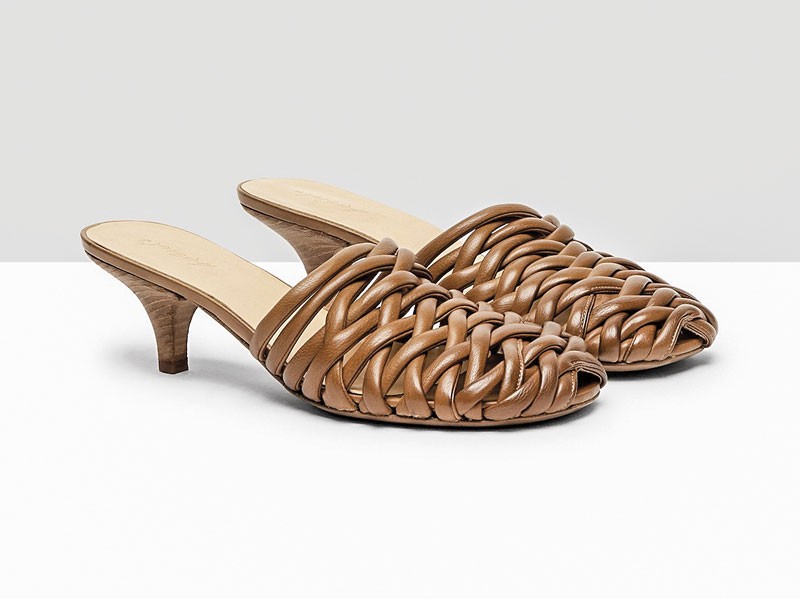 High heel sandals: Updated retro