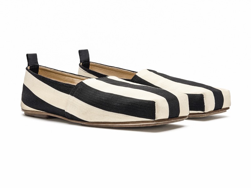 Casual/dress shoes