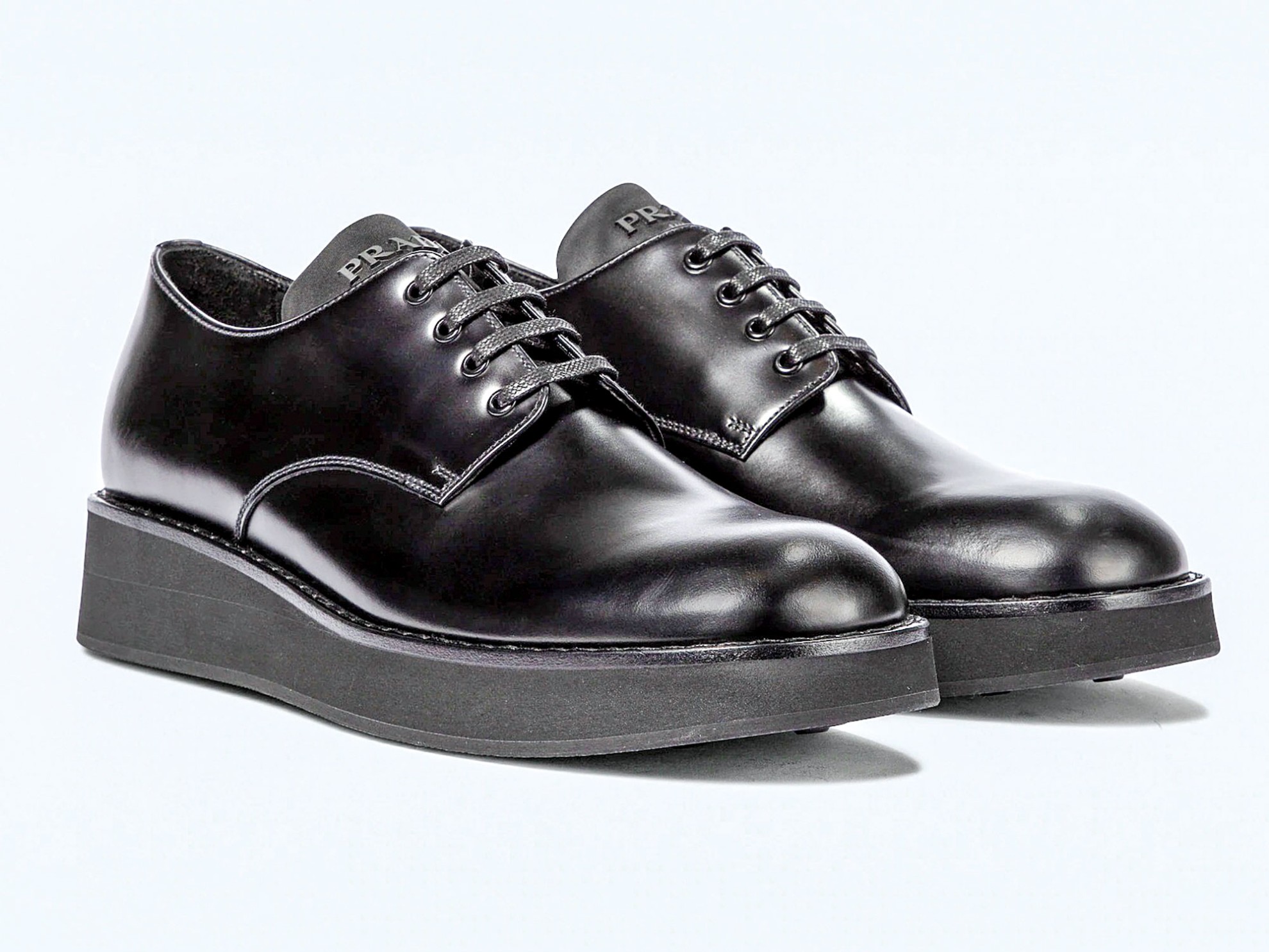 Lace-up dress shoes