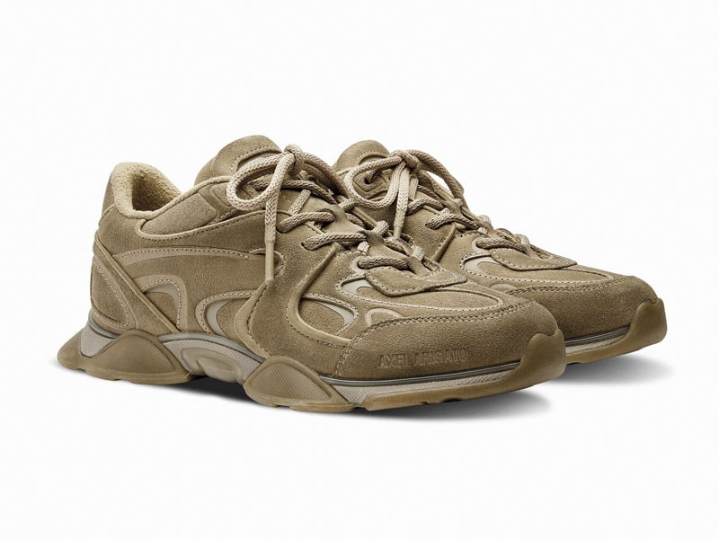 Urban sports sneakers