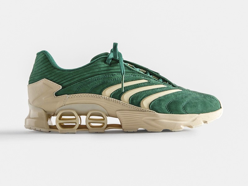 Performance sports sneakers