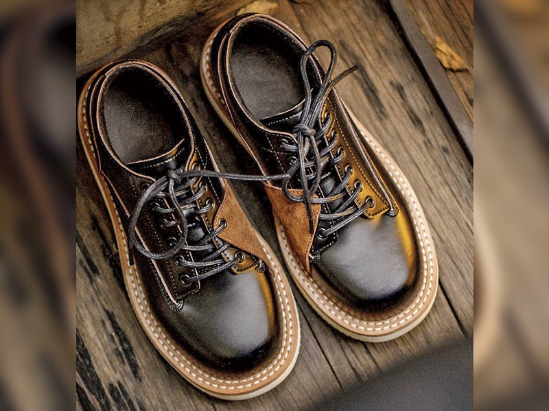 Lace-up casual shoes