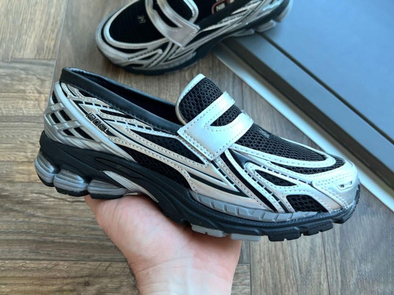 ¡Triunfan los híbridos! El mocasín-zapatilla de NEW BALANCE