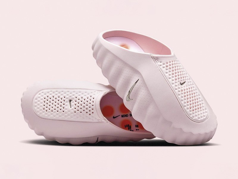 ZUECOS INYECTADOS MUJER CALZADO TENDENCIA PRIMAVERA VERNAO 2026 2027 SERMA167nike-mind-001-mule-pearl-pink-hq.jpg Zuecos inyectados expanden volumen, color y relieve