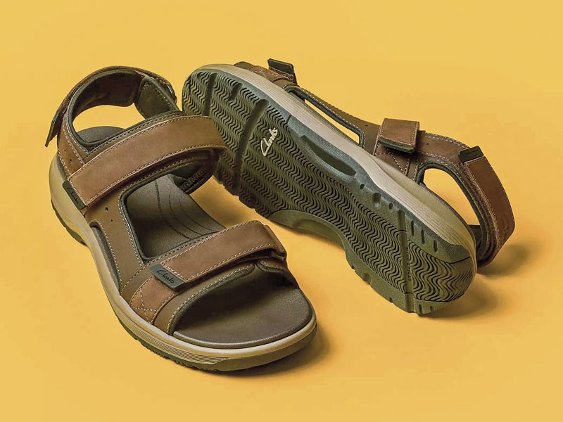Men’s sandals combine straps, openwork and substantial soles