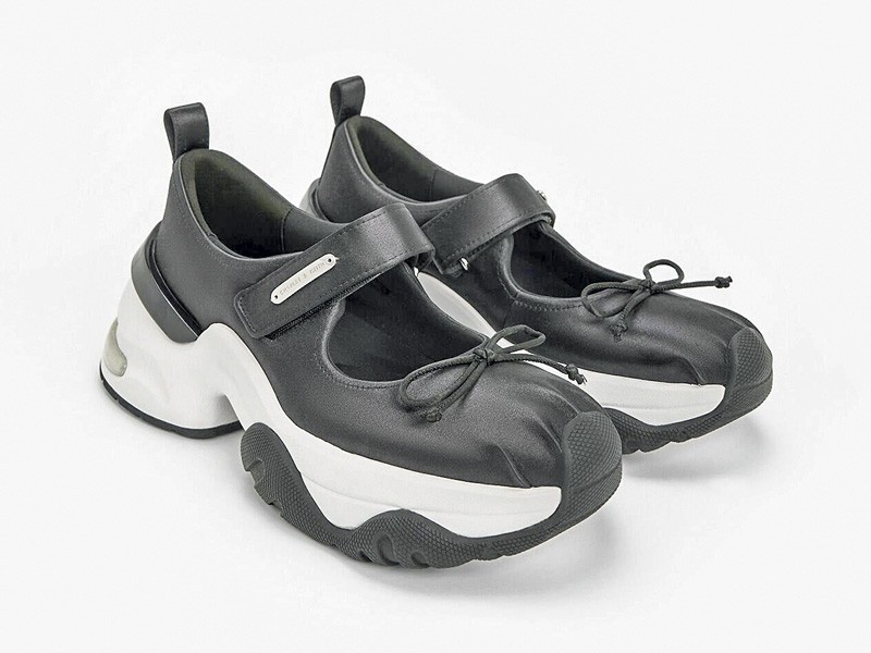 Chunky sneakers