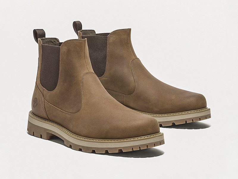 BOTINETAS BOTAS TENDENCIA CALZADO TEMPORADA OTOÑO INVIERNO 2027 SERMA 159 Britton-Road-Chelsea-Boot-for-Men-in-Brown-TBL-Brown-ALT4.jpg Las botas Chelsea femeninas alternan perfiles sobrios y robustos