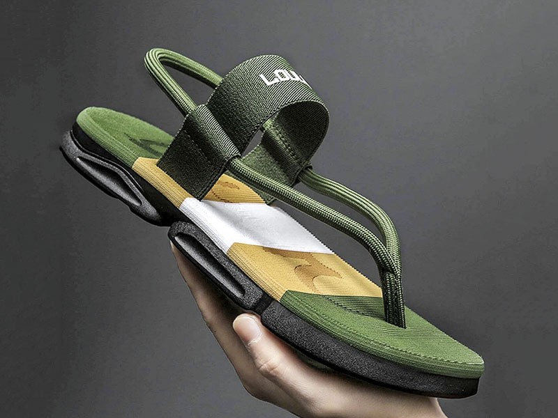 Flat Slides / Flip-flops 