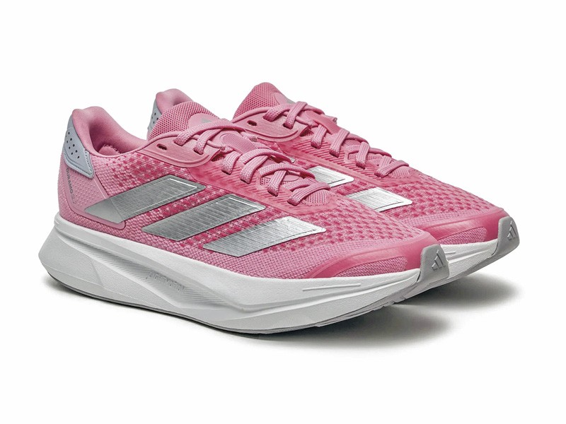 Performance sports sneakers