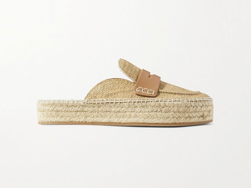 mules alpargatas JW Anderson tendencia calzado primavera verano 2024 sermaFOTO-2.jpg JW Anderson espadrille mules: the most comfortable and elegant